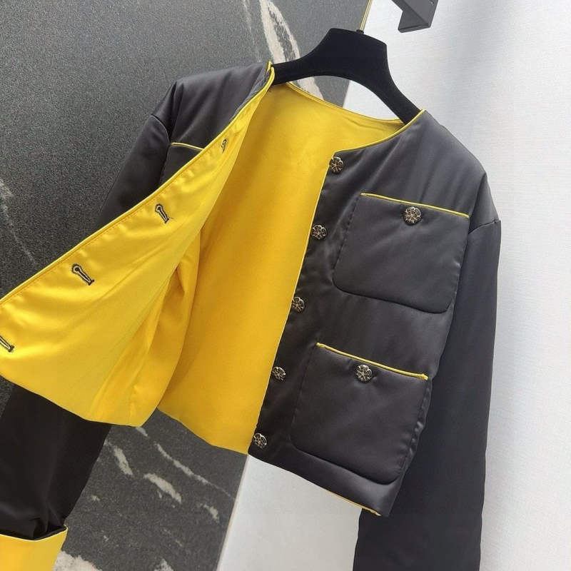 Ch**el outwear